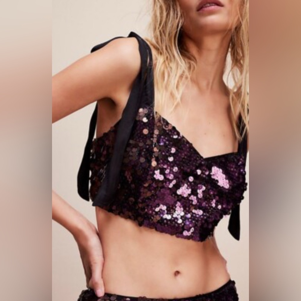 FREE PEOPLE STAR BRIGHT SEQUIN CROP TOP - PURPLE  sz 2